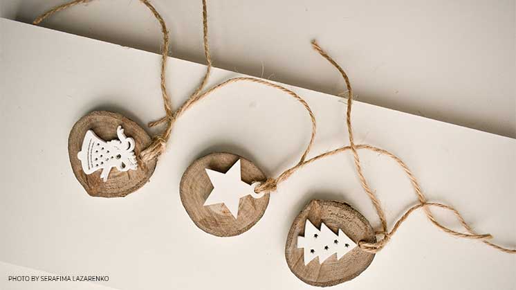 Adorno navideño con material reciclado