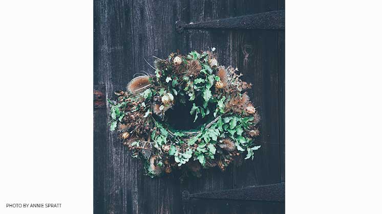 Centro de mesa con material ecológico